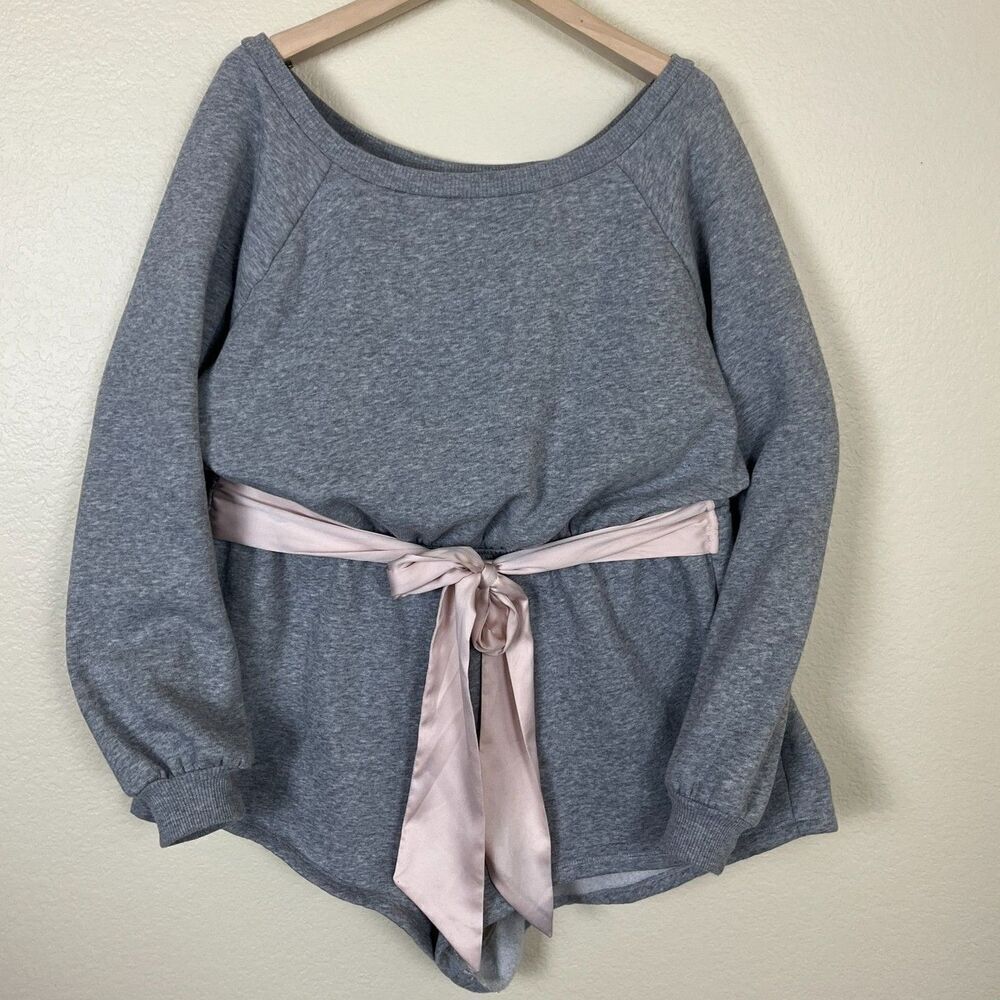 Victoria's Secret Women's Size L Grey Fleece Romper Lounge Sleepwear Cozy